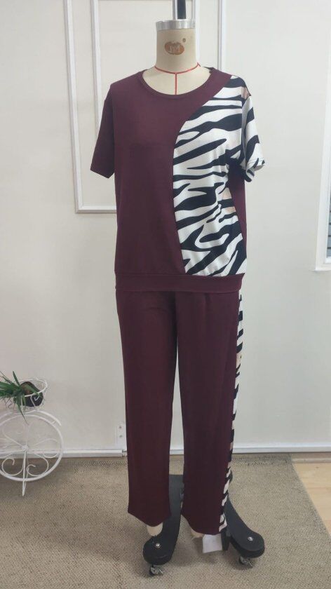 Kadın Kısa Kollu Bisiklet Yaka Zebra Desen Bluz Ve Pantolon Ikili Takım