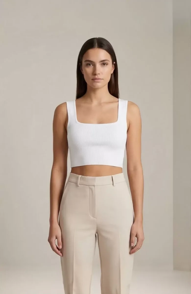 Kadın Beyaz Kalın Askılı Crop Top Büstiyer – Modern ve Şık Tasarım