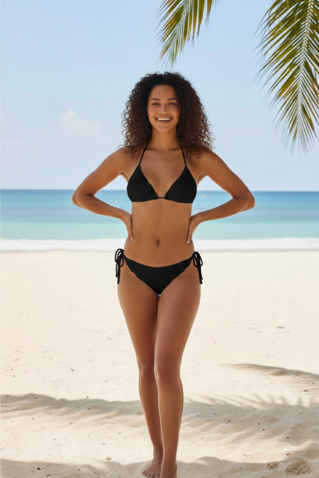 Kadın Siyah Pedli Bel ve Boyundan Bağlamalı Dantelli Şık Bikini Takımı