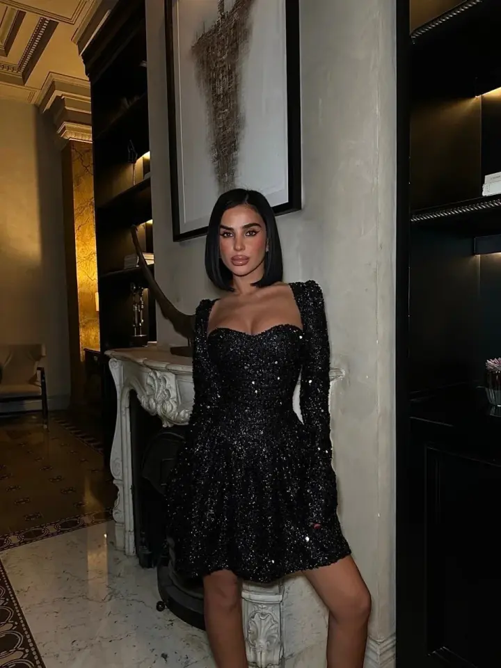 Payet Gloplu Uzun Kol Elbise Siyah