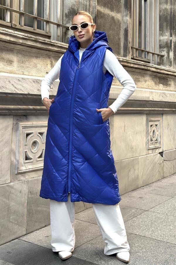 Saks Mavi Kapüşonlu Cepli Baklava Desen Uzun Şişme Yelek