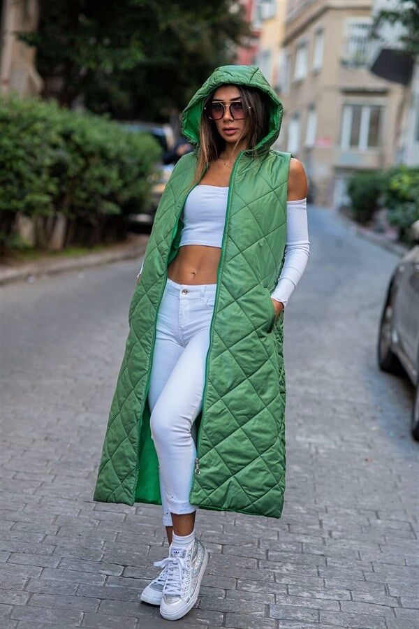 Yeşil Kapüşonlu Cepli Baklava Desen Uzun Şişme Yelek