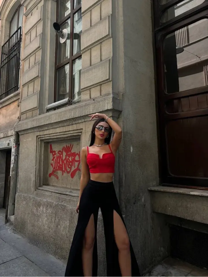 Yırtmaçlı Pantolon Balenli Crop Takım Kırmızı