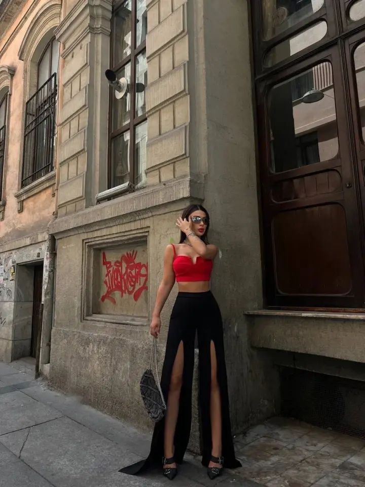 Yırtmaçlı Pantolon Balenli Crop Takım Kırmızı