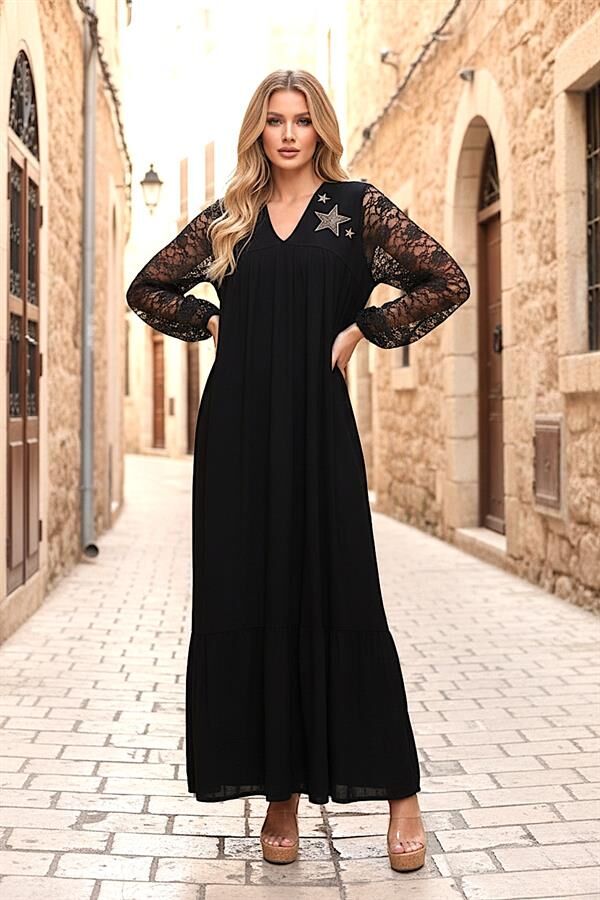 Siyah V Yaka Kolları Dantel Yakası Aplike Nakışlı Uzun Elbise