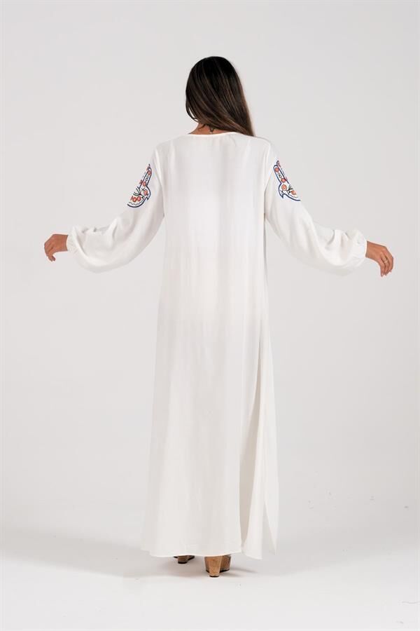 Beyaz V Yaka Kolları Ve Yakası Fatima Eli Nakışlı Uzun Elbise
