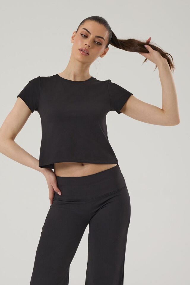 KADIN KISA KOLLU CROP T-SHIRT 4014 Siyah - M