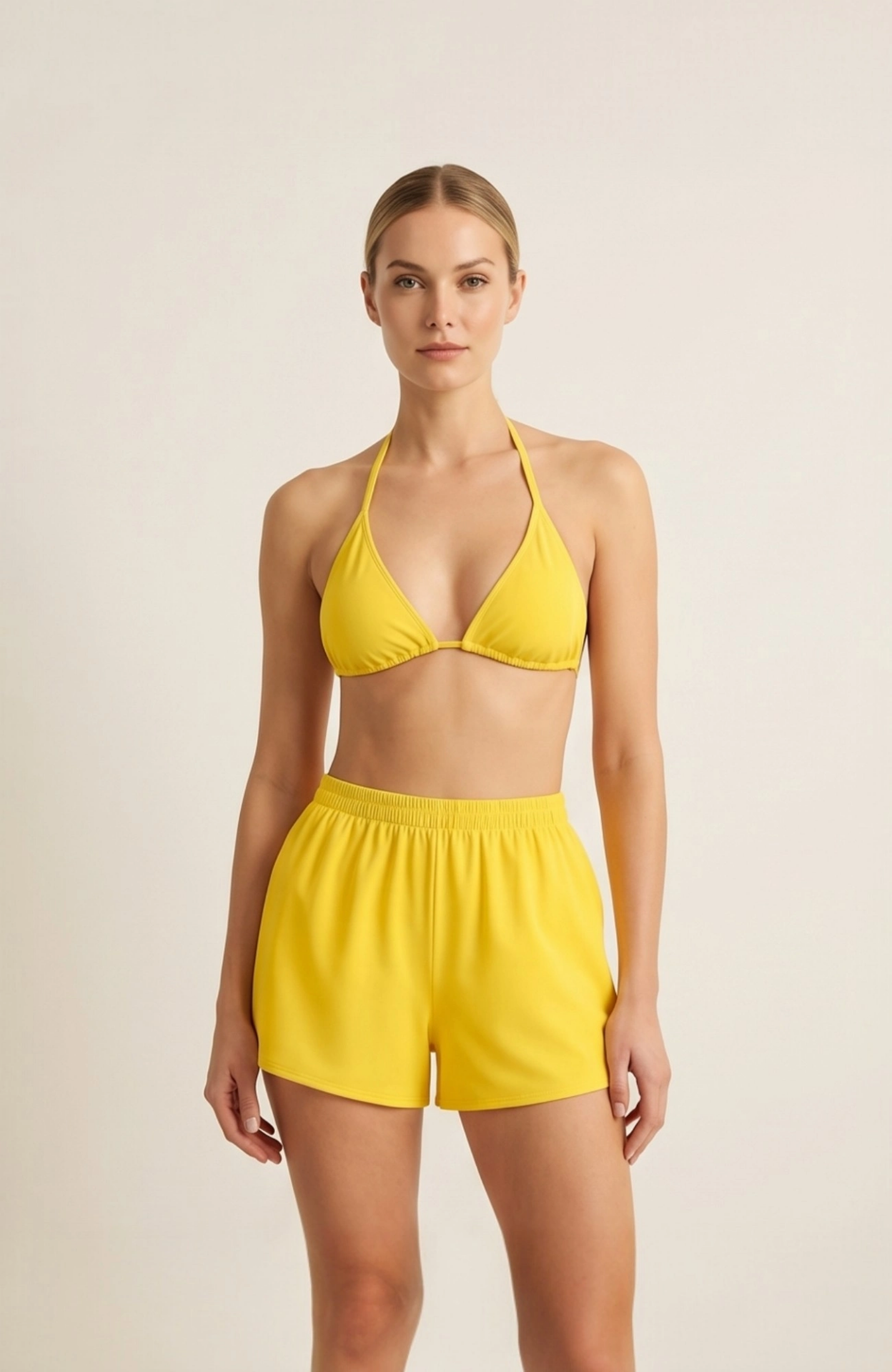Kadın Sarı Şortlu Belden ve Boyundan Bağlamalı Bikini Takımı – Modern, Konforlu ve Günlük Kombinlere Uygun