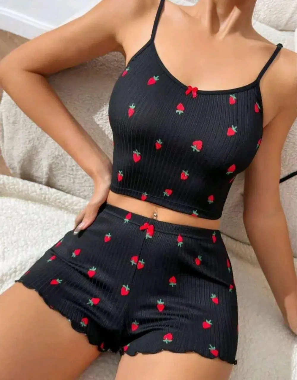 Morliva Kadın Siyah Çilek Desenli Seksi Gecelik Takım 5020