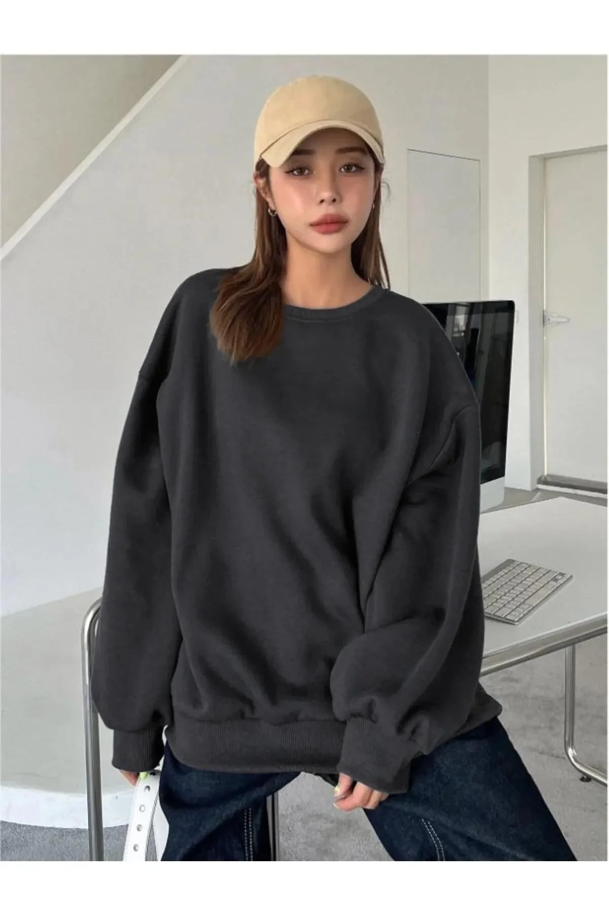 Kadın Düz Bisiklet Yaka 3 iplik Sweatshirt - Siyah