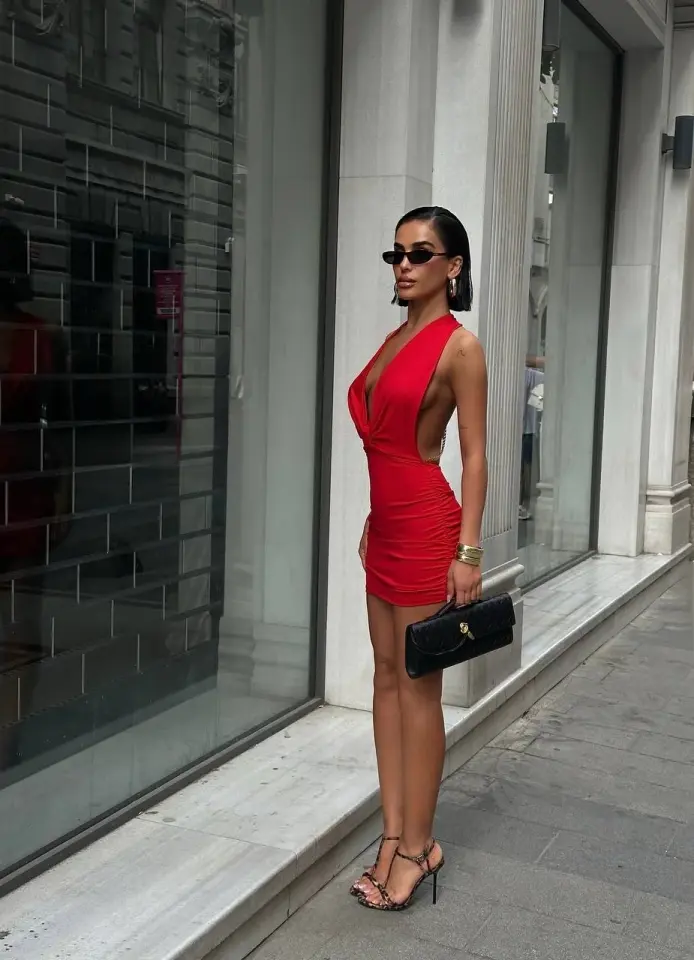 Moliva Sırt Zincir Detaylı Göğüs Astarlı Büzgülü Mini Boy Elbise
