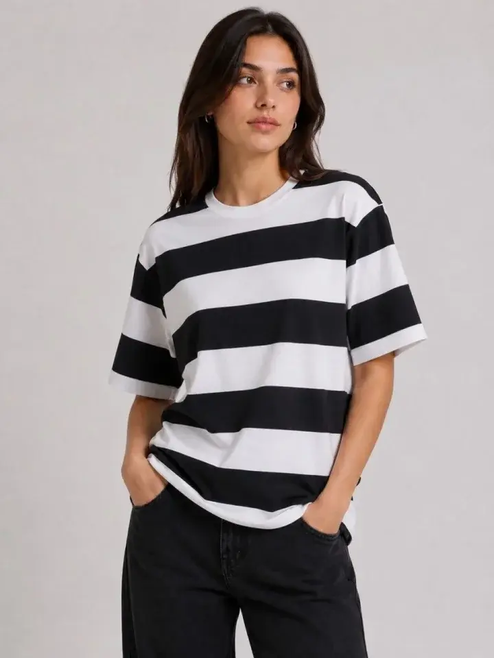 Çizgili Oversize Tişört Bisiklet Yaka Kısa Kol Yazlık T-Shirt - Siyah